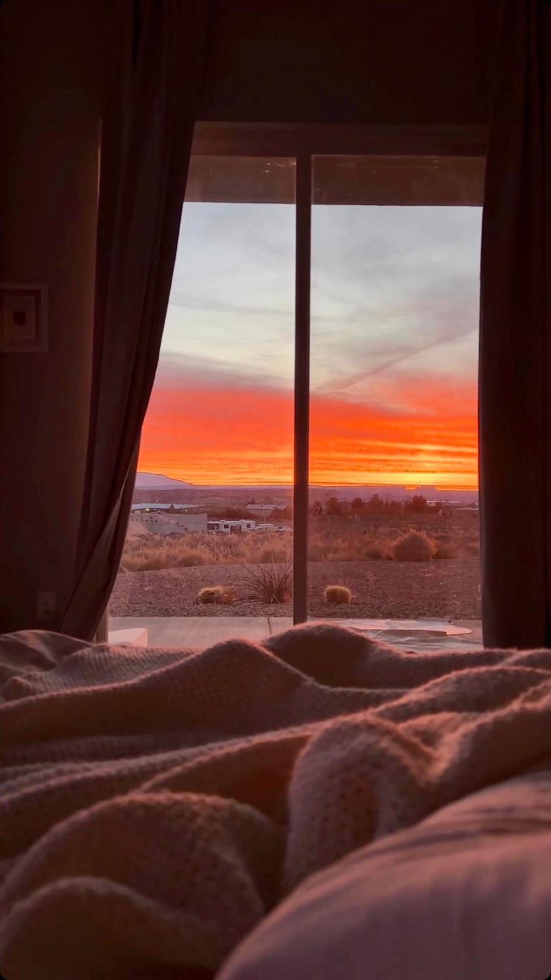 Page Arizona Border Town- Crimson Suite, Desert Canyon Getaway With Views Big Water Esterno foto