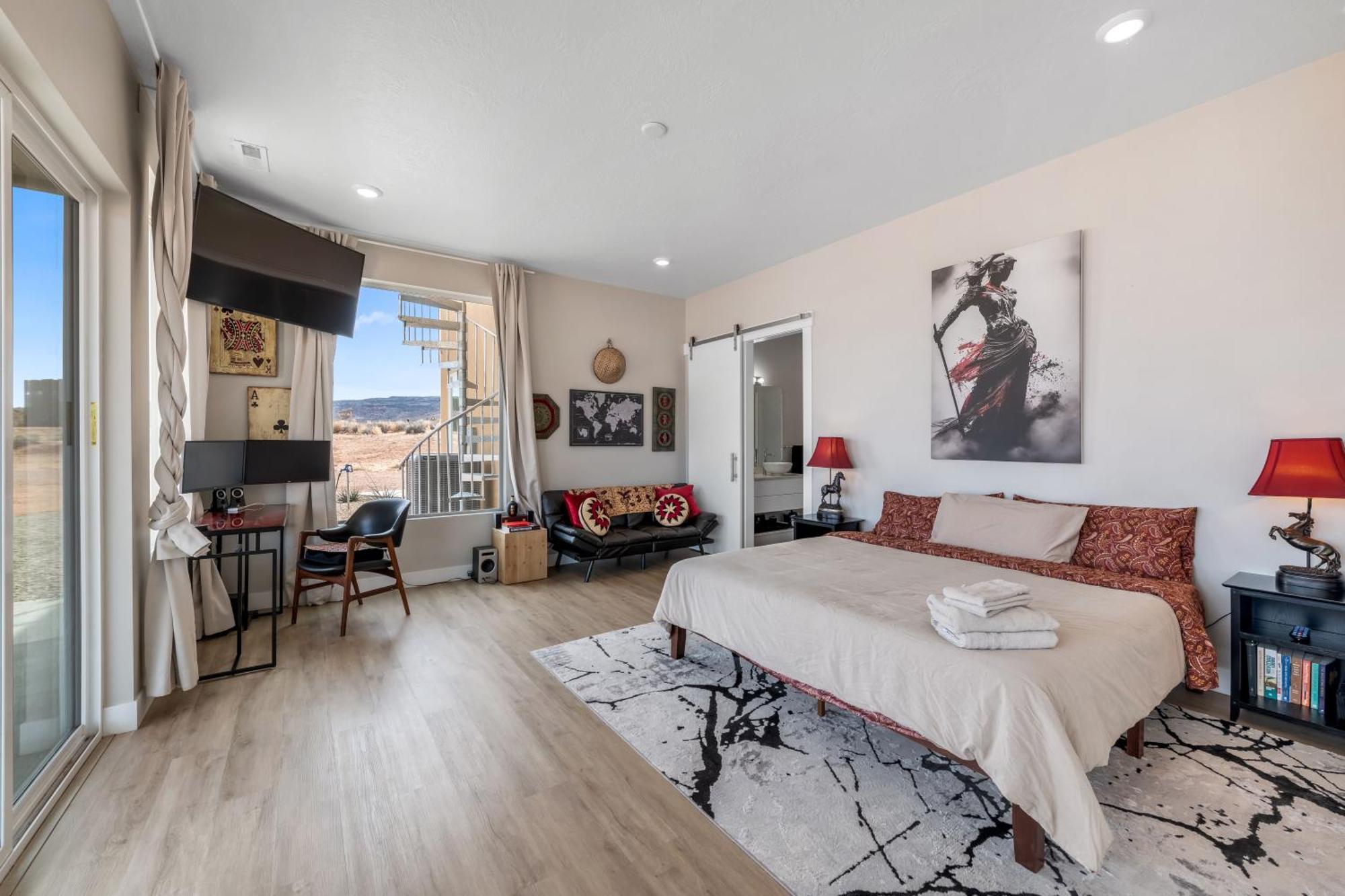 Page Arizona Border Town- Crimson Suite, Desert Canyon Getaway With Views Big Water Esterno foto