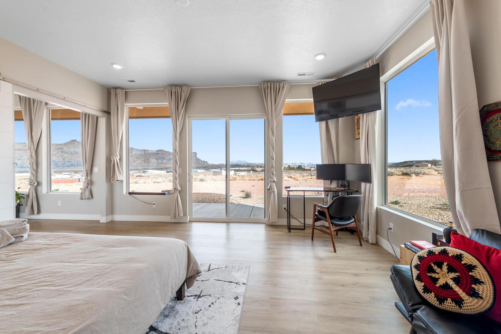 Page Arizona Border Town- Crimson Suite, Desert Canyon Getaway With Views Big Water Esterno foto
